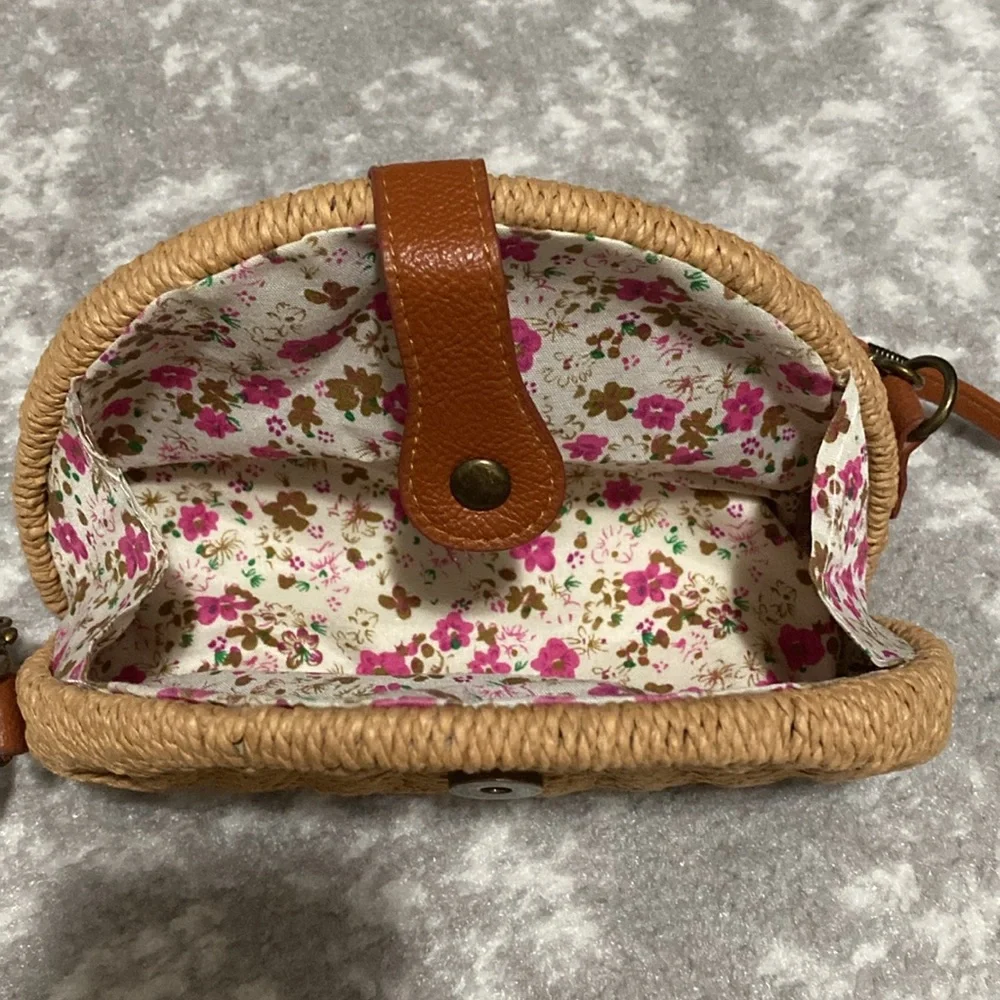 Crossbody straw bag - Picture 2 of 2